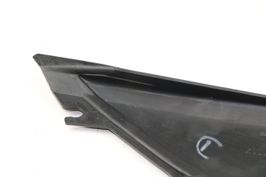 photo de TAPA BAJO ASIENTO DERECHO YAMAHA XJS DIVERSION 600 (2000 - 2003)
