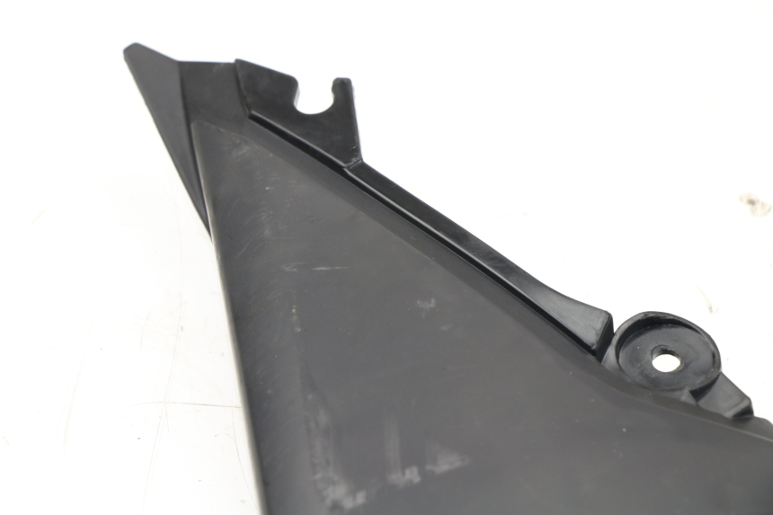 photo de TAPA BAJO ASIENTO DERECHO YAMAHA XJS DIVERSION 600 (2000 - 2003)