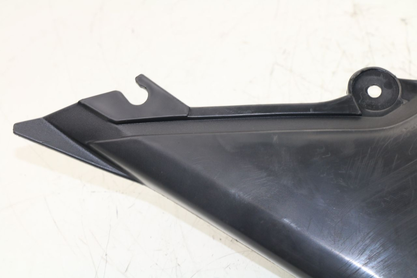 photo de TAPA BAJO ASIENTO DERECHO YAMAHA XJS DIVERSION 600 (1997 - 1999)