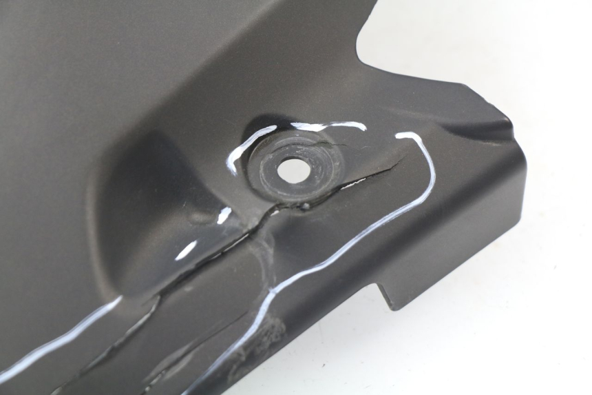 photo de TAPA BAJO ASIENTO DERECHO YAMAHA XP T-MAX TMAX ABS 530 (2012 - 2015)