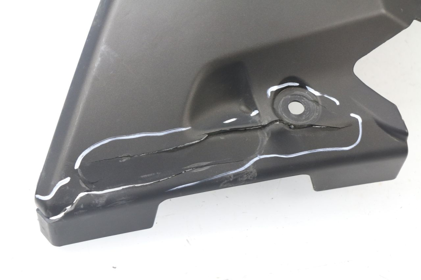 photo de TAPA BAJO ASIENTO DERECHO YAMAHA XP T-MAX TMAX ABS 530 (2012 - 2015)
