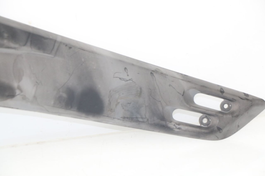 photo de TAPA BAJO EL ASIENTO DERECHO YAMAHA XP T-MAX TMAX ABS 500 (2004 - 2007)