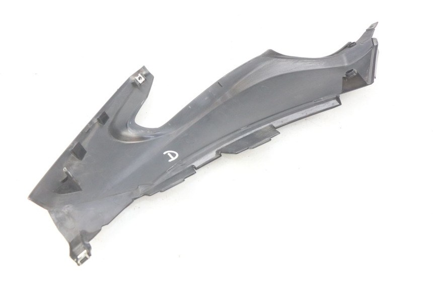 photo de TAPA BAJO ASIENTO DERECHO YAMAHA XP T-MAX TMAX ABS 530 (2012 - 2015)