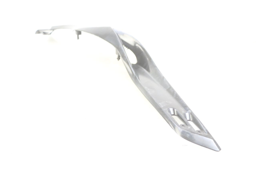 photo de TAPA BAJO EL ASIENTO DERECHO YAMAHA XP T-MAX TMAX ABS 500 (2004 - 2007)