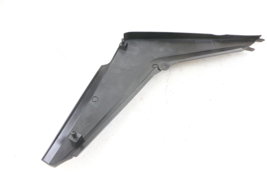 photo de TAPA BAJO EL ASIENTO DERECHO YAMAHA XT X 660 (2004 - 2016)