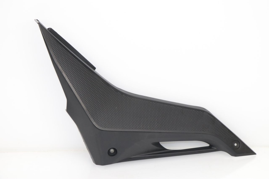 photo de TAPA BAJO ASIENTO DERECHO YAMAHA YZF R 125 (2008 - 2013)