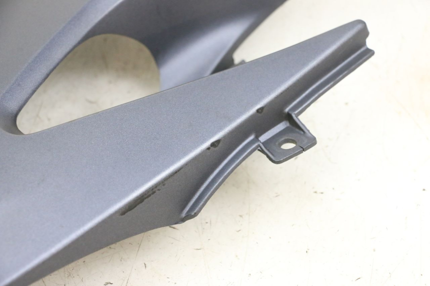 photo de TAPA BAJO ASIENTO DERECHO KAWASAKI ZR 7 750 (1999 - 2001) - Vista general del producto