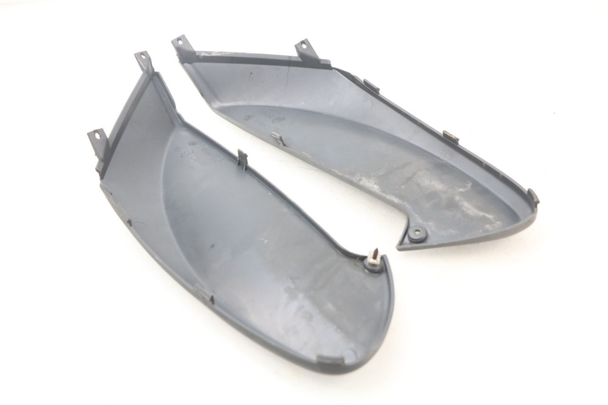 photo de TAPA BAJO EL ASIENTO PIAGGIO FLY 2T 50 (2004 - 2017)