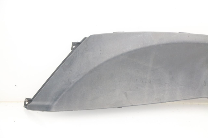 photo de TAPA BAJO EL ASIENTO PIAGGIO FLY 2T 50 (2004 - 2017)