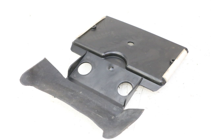 photo de TAPA BAJO ASIENTO YAMAHA FZ6 FAZER S2 600 (2007 - 2011)