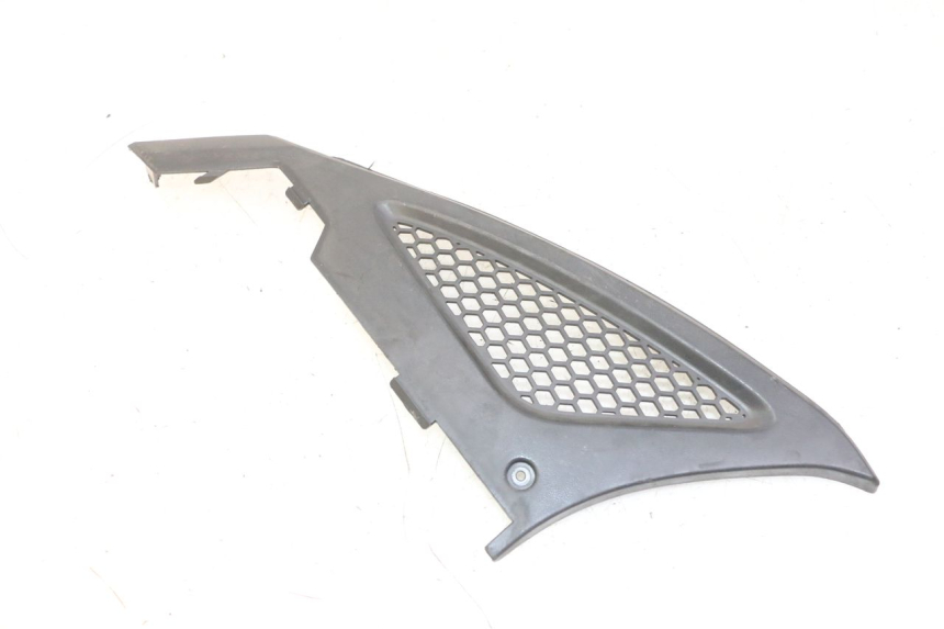 photo de TAPA BAJO ASIENTO IZQUIERDA KYMCO AGILITY NAKED RENOUVO 2T 50 (2011 - 2018)