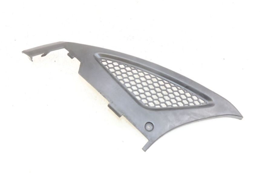 photo de TAPA DEBAJO DEL ASIENTO IZQUIERDO KYMCO AGILITY RS 4T 50 (2009 - 2013)