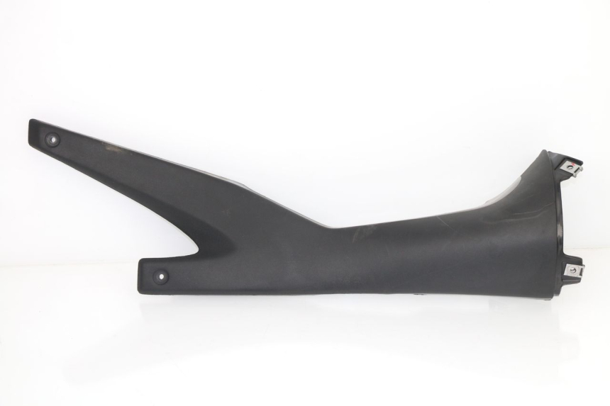 photo de TAPA BAJO ASIENTO IZQUIERDA APRILIA TUONO 125 (2003 - 2005)
