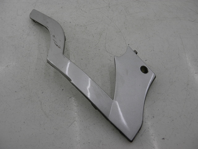 photo de TAPA BAJO ASIENTO IZQUIERDA BENZHOU YY50QT31 VINTAGE 50 (2009 - 2012)