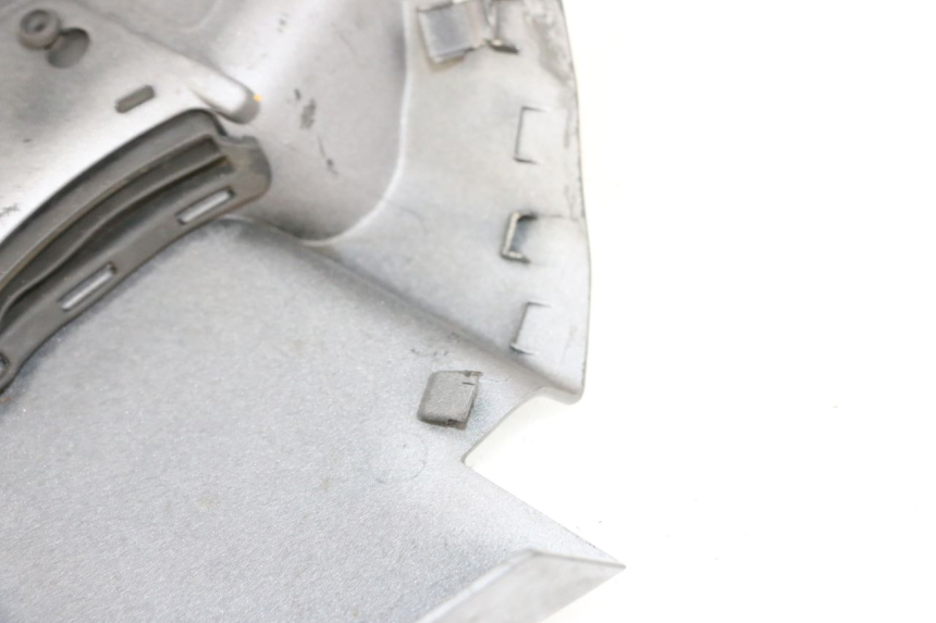 photo de TAPA BAJO ASIENTO IZQUIERDA SUZUKI BURGMAN 650 (2013 - 2020)