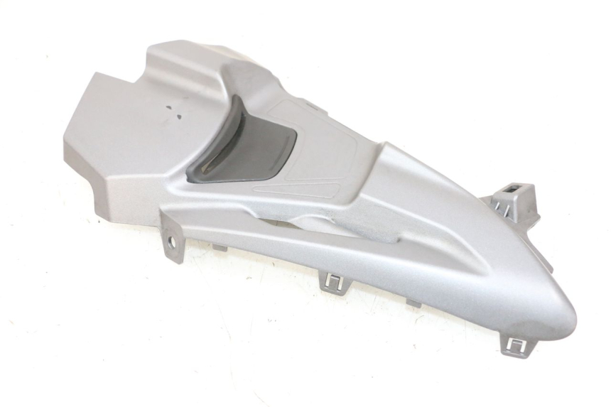 photo de TAPA BAJO ASIENTO IZQUIERDA SUZUKI BURGMAN 650 (2013 - 2020)