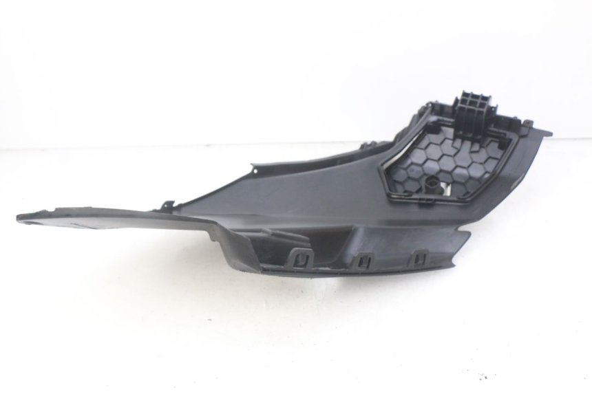 photo de TAPA DEBAJO DEL ASIENTO IZQUIERDO PEUGEOT CITYSTAR 50 (2013 - 2017)