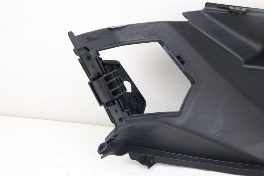 photo de TAPA DEBAJO DEL ASIENTO IZQUIERDO PEUGEOT CITYSTAR 50 (2013 - 2017)
