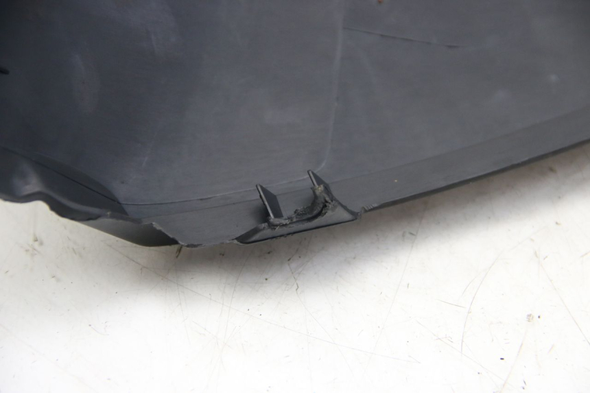 photo de TAPA DEBAJO DEL ASIENTO IZQUIERDO PEUGEOT CITYSTAR 50 (2013 - 2017)