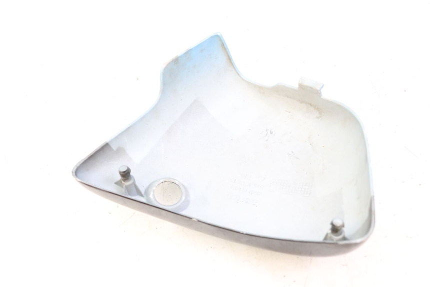 photo de TAPA BAJO ASIENTO IZQUIERDA APRILIA CLASSIC 125 (1995 - 2001)
