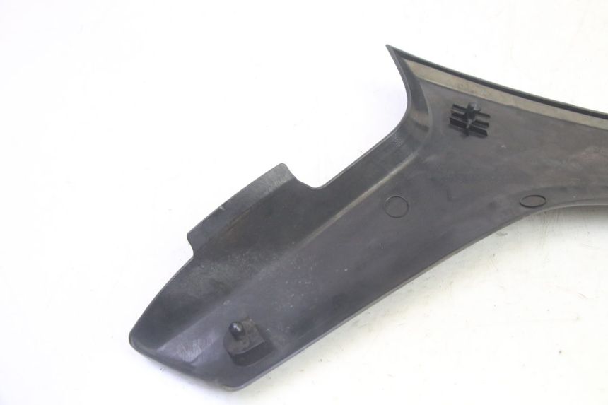 photo de TAPA BAJO ASIENTO IZQUIERDA SUZUKI DL V STROM 1000 (2002 - 2007) - Vista general del producto