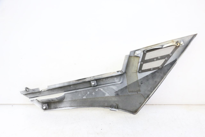 photo de TAPA BAJO ASIENTO IZQUIERDA YAMAHA FJ 36Y 1100 (1984 - 1985)
