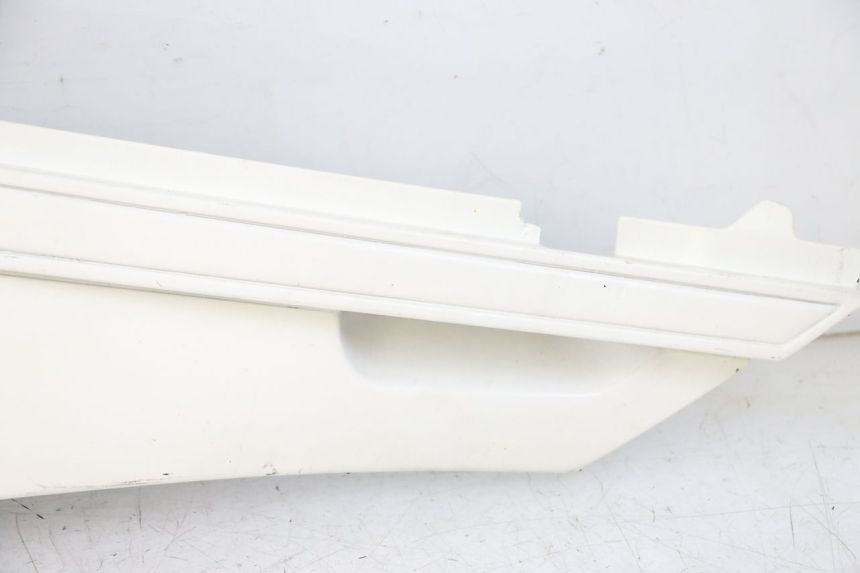 photo de TAPA BAJO ASIENTO IZQUIERDA YAMAHA FJ 36Y 1100 (1984 - 1985)