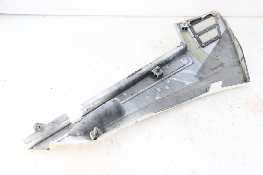 photo de TAPA BAJO ASIENTO IZQUIERDA YAMAHA FJ 36Y 1100 (1984 - 1985)