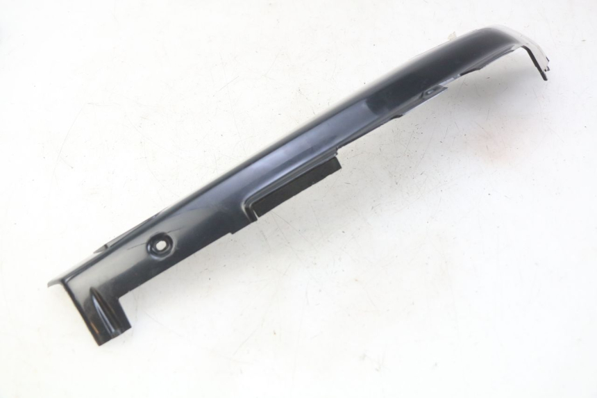 photo de TAPA DEBAJO DEL ASIENTO IZQUIERDO PEUGEOT FOX 50 (1995 - 2003)