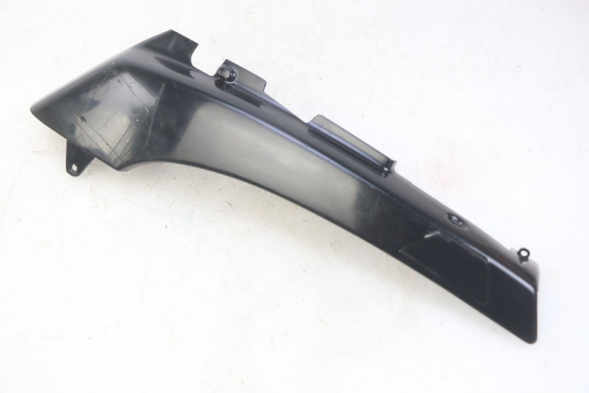 photo de TAPA DEBAJO DEL ASIENTO IZQUIERDO PEUGEOT FOX 50 (1995 - 2003)