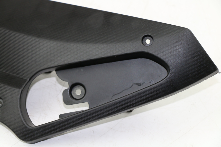 photo de TAPA DEBAJO DEL ASIENTO IZQUIERDO GILERA RUNNER SP 50 (2009 - 2017)