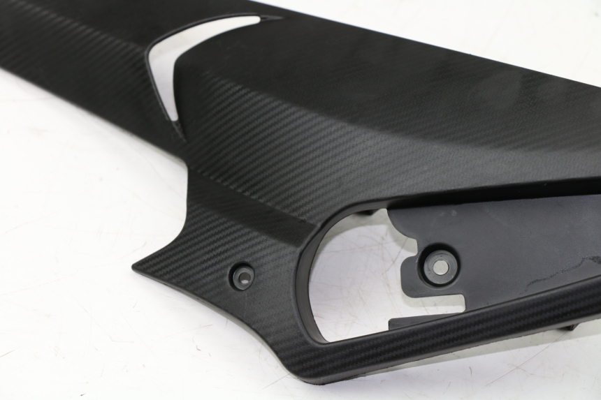 photo de TAPA DEBAJO DEL ASIENTO IZQUIERDO GILERA RUNNER SP 50 (2009 - 2017)