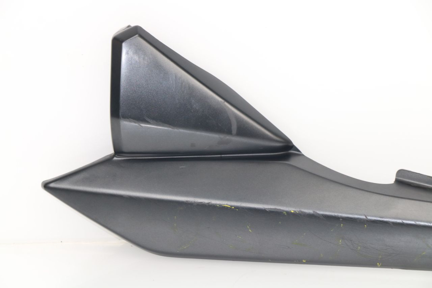 photo de TAPA BAJO ASIENTO IZQUIERDA SUZUKI GSF N BANDIT 1250 (2007 - 2010)