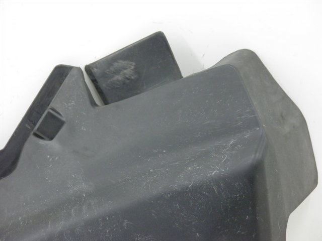 photo de TAPA BAJO ASIENTO IZQUIERDA HONDA CBF S ABS 600 (2004 - 2007)