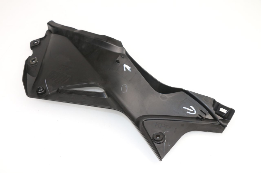 photo de TAPA BAJO ASIENTO IZQUIERDA HONDA CBR R 125 (2011 - 2016)
