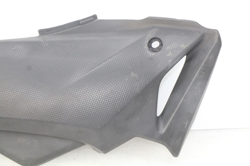 photo de TAPA BAJO ASIENTO IZQUIERDA HONDA CBRF CBR-F PC41 600 (2011 - 2013)