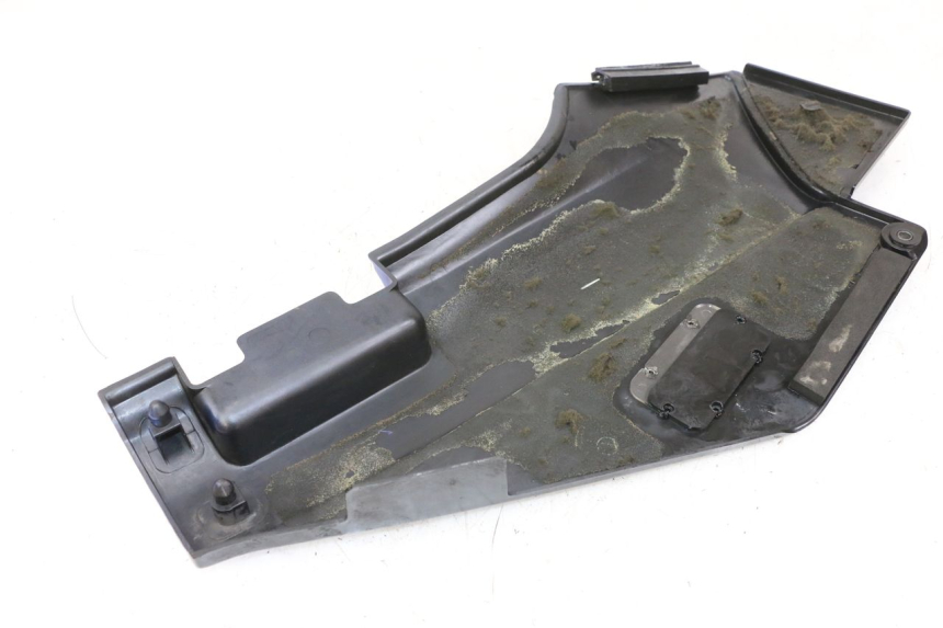 photo de TAPA BAJO ASIENTO IZQUIERDA KAWASAKI GTR 1000 (1994 - 2004)