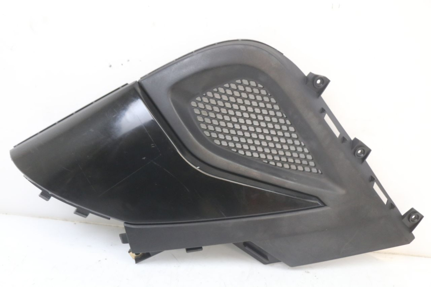 photo de TAPA BAJO ASIENTO IZQUIERDA KYMCO SUPER 8 125 (2008 - 2015)