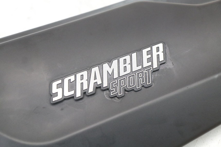 photo de TAPA BAJO ASIENTO IZQUIERDA MASAI SCRAMBLER SPORT 125 (2021 - 2025)