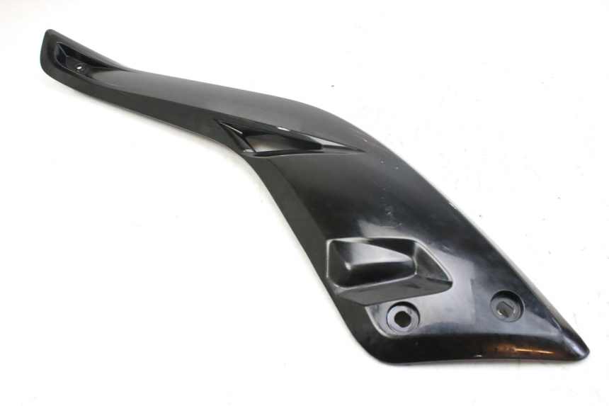 photo de TAPA DEBAJO DEL ASIENTO IZQUIERDO MBK SKYCRUISER 125 (2010 - 2013)