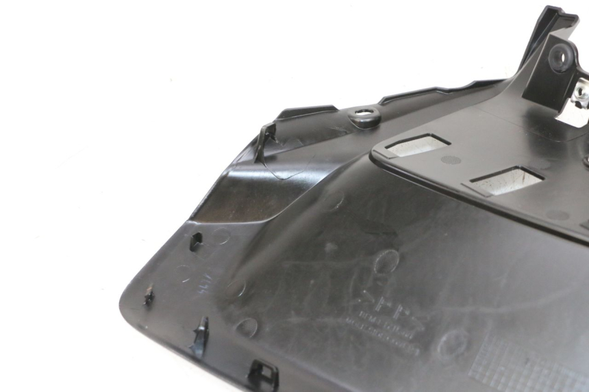 photo de TAPA BAJO ASIENTO IZQUIERDA YAMAHA NEO'S CORE 1 (2022 - 2026) - Detalle de la pieza