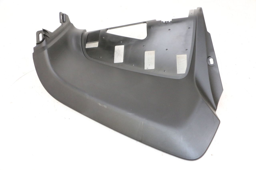 photo de TAPA BAJO ASIENTO IZQUIERDA YAMAHA NEO'S CORE 1 (2022 - 2026) - Marcados y referencias originales