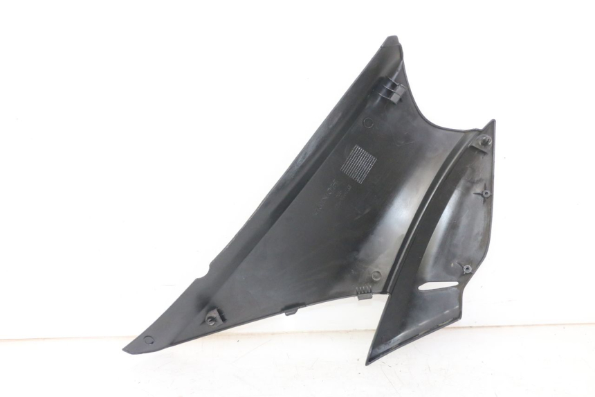 photo de TAPA BAJO ASIENTO IZQUIERDA HONDA NTV DEAUVILLE ABS 700 (2007 - 2016)