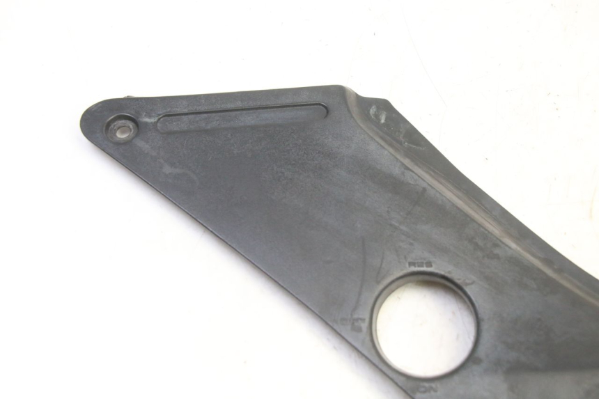 photo de TAPA BAJO ASIENTO IZQUIERDA HONDA NTV DEAUVILLE 650 (2001 - 2006)