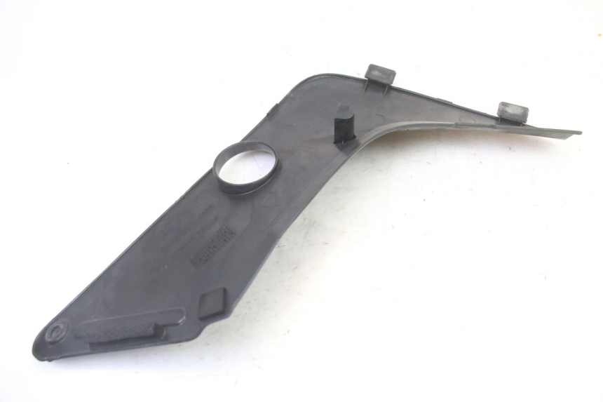 photo de TAPA BAJO ASIENTO IZQUIERDA HONDA NTV DEAUVILLE 650 (2001 - 2006)