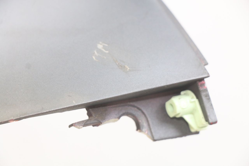 photo de TAPA DEBAJO DEL ASIENTO IZQUIERDO PEUGEOT DJANGO 4T 50 (2014 - 2019)