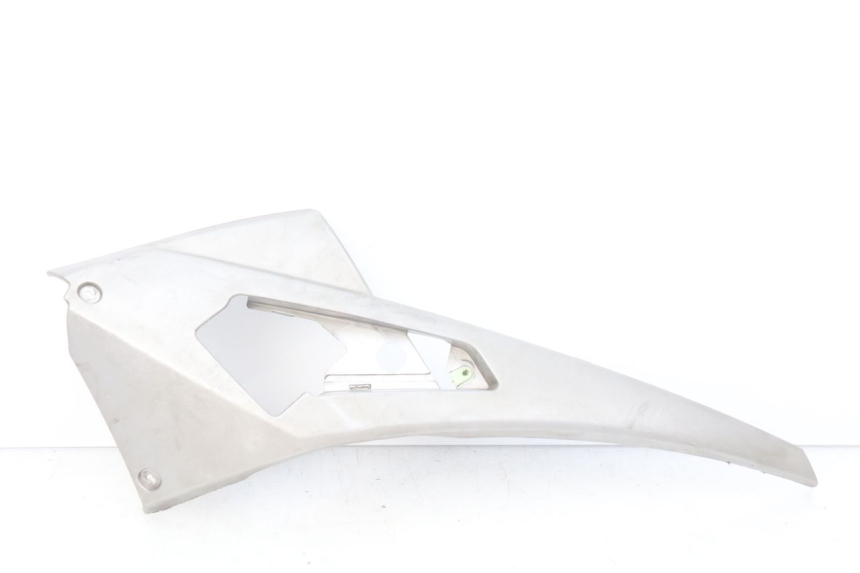 photo de TAPA DEBAJO DEL ASIENTO IZQUIERDO PEUGEOT GEOPOLIS 400 (2007 - 2013)