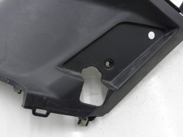 photo de TAPA BAJO ASIENTO IZQUIERDA PEUGEOT KISBEE 4T 50 (2010 - 2017)