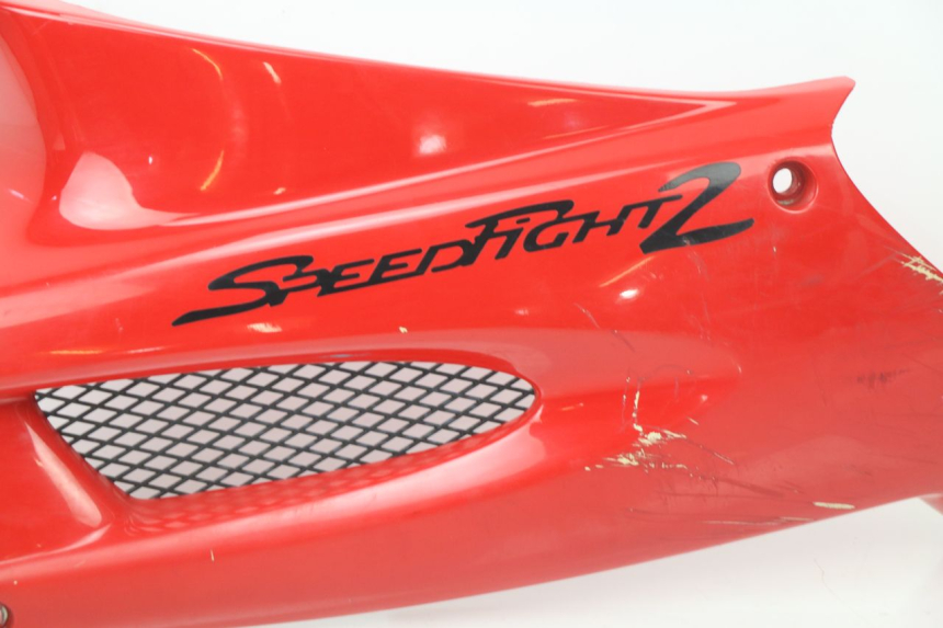 photo de TAPA BAJO ASIENTO IZQUIERDA PEUGEOT SPEEDFIGHT 2 LC 50 (2000 - 2009)