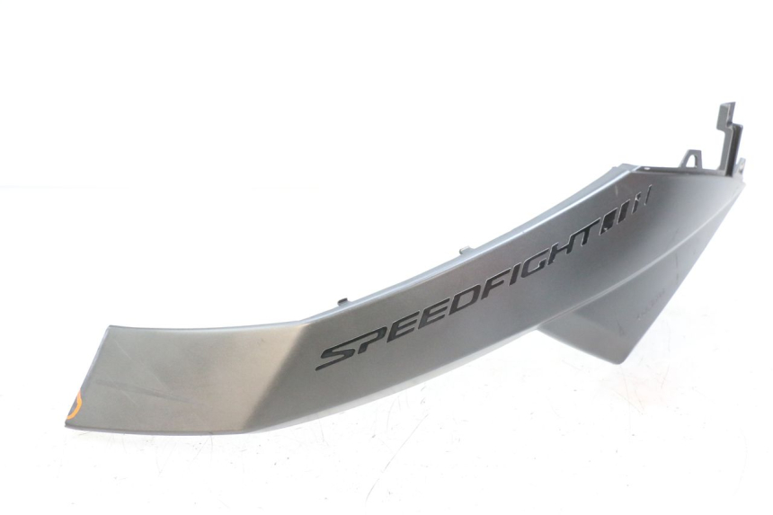 photo de TAPA BAJO ASIENTO IZQUIERDA PEUGEOT SPEEDFIGHT 4 2T 50 (2015 - 2019)